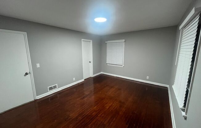 2 beds, 2 baths, 1,200 sqft, $1,395, Unit 641 S 38th Street-Unit 2
