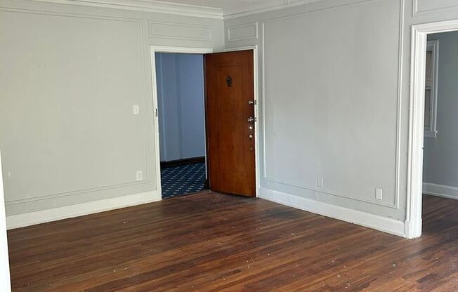 Studio, 1 bath, 404 sqft, $750, Unit E305