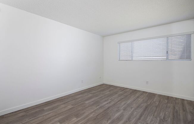 2 beds, 2 baths, 1,120 sqft, $2,400, Unit 008