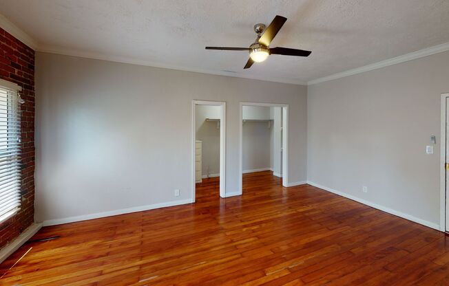 Studio, 1 bath, 450 sqft, $1,395, Unit 304