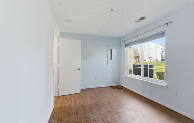 Charming 2 BR/2 BA Condo Home in Upper Marlboro!