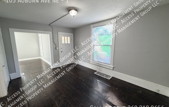 105 AUBURN AVE NE