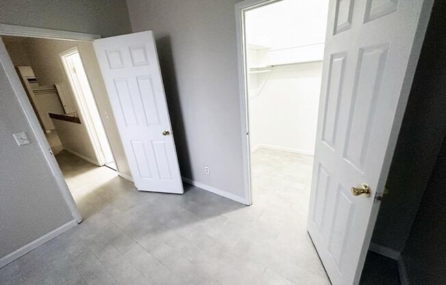 2 beds, 1 bath, 800 sqft, $1,095, Unit 605-14