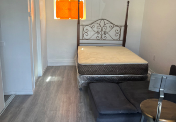 1111 LONG ST