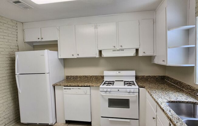 3 beds, 1 bath, $1,395