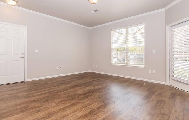 2 beds, 2 baths, 1,006 sqft, $1,731