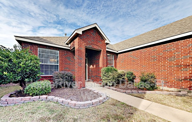 10613 GLENEAGLES LN