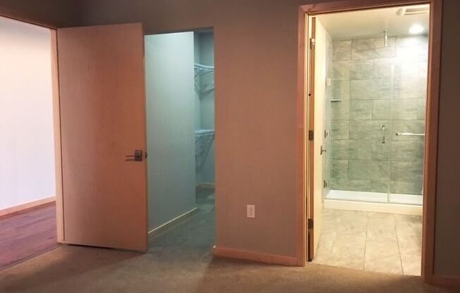 2 beds, 2 baths, 1,215 sqft, $2,050, Unit 312