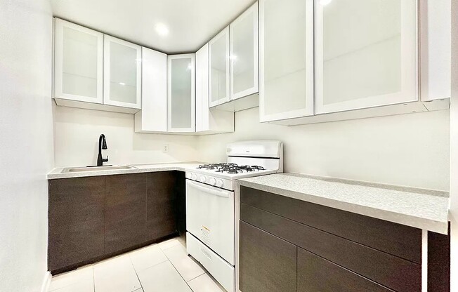 65 TERRACE W
