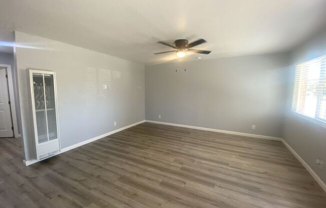 2 beds, 1 bath, 800 sqft, $1,850, Unit O-19