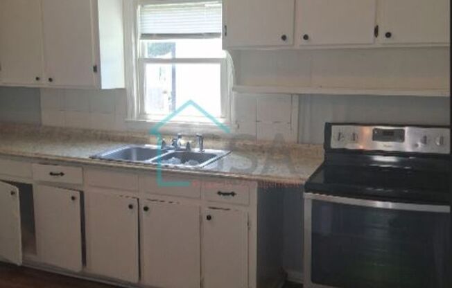 2 beds, 1 bath, 878 sqft, $1,000, Unit 126 Broadus Street-1