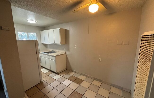 1 bed, 1 bath, 543 sqft, $1,250, Unit Apartment 05