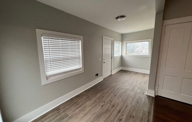 Fully Remodeled 2 Bed 1 Bath!!