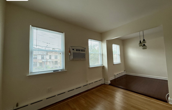 48 10 28 AVE