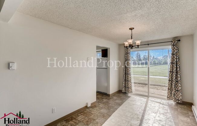 3 beds, 1.5 baths, 1,000 sqft, $1,645, Unit C