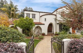 801 Grosvenor Pl