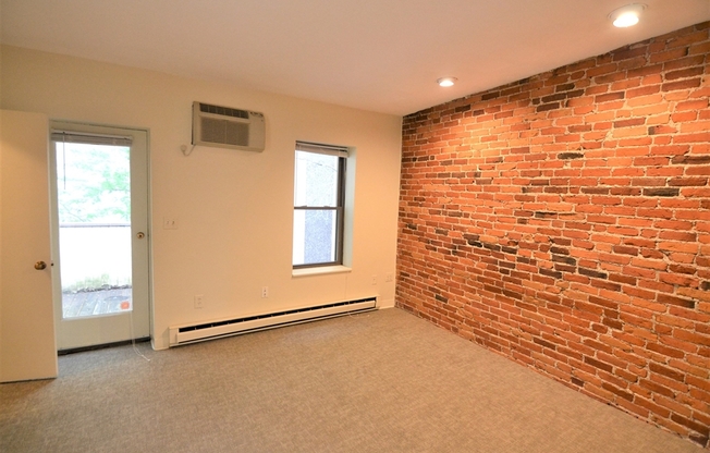 1 bed, 1 bath, 586 sqft, $2,935, Unit 12-7