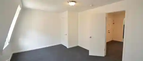 30 YALE AVE