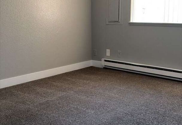2 beds, 1 bath, 850 sqft, $1,550, Unit 1107 M8