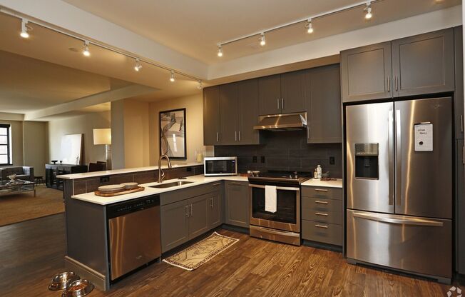 2 beds, 2 baths, 1,356 sqft, $2,712, Unit 511