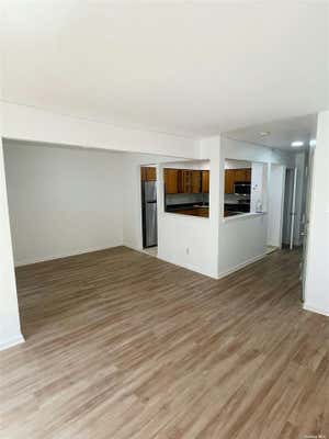 3 beds, 2 baths, $2,800, Unit 3