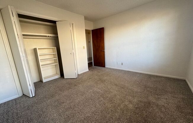 2 beds, 1 bath, $1,050