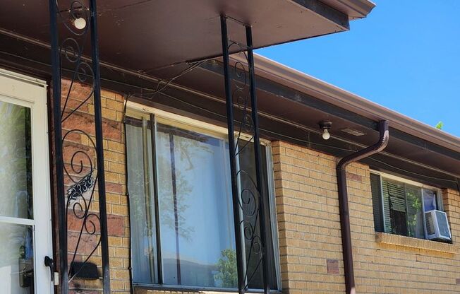 End unit 1 bed 1 bath in Sloans Lake