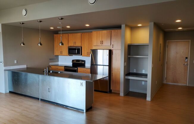 1 bed, 1 bath, 789 sqft, $2,175, Unit 401