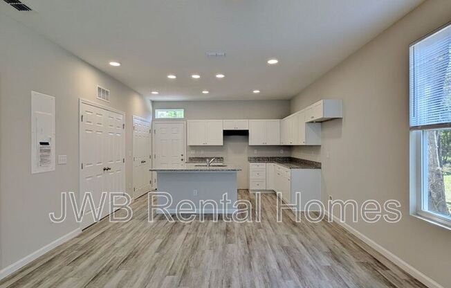 1137 VAN BUREN ST