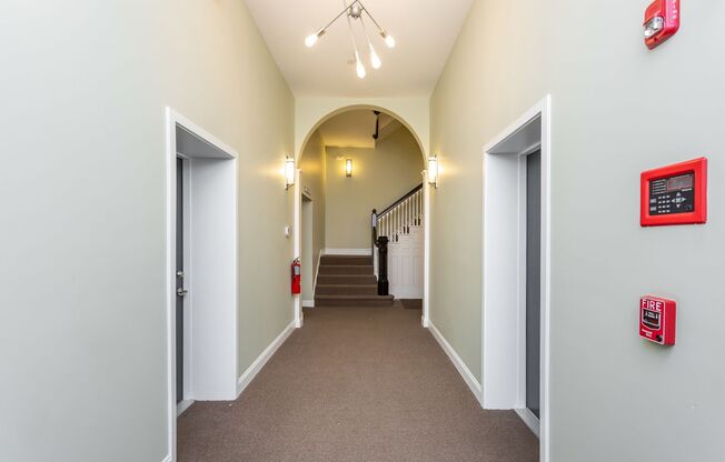 1 bed, 1 bath, 550 sqft, $1,410, Unit Unit 303 (Front)