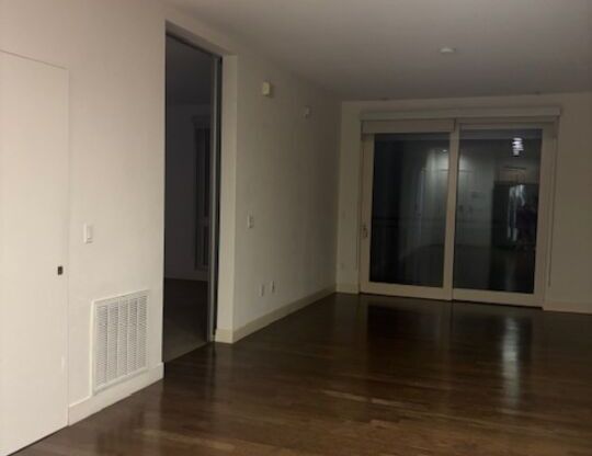 1 bed, 1 bath, 680 sqft, $2,500, Unit 322