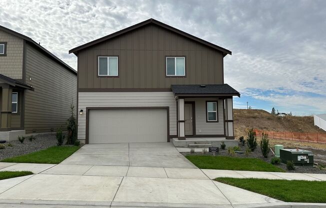 New 2 Story Woodridge 4 Bedroom 2 1/2 Bath Home