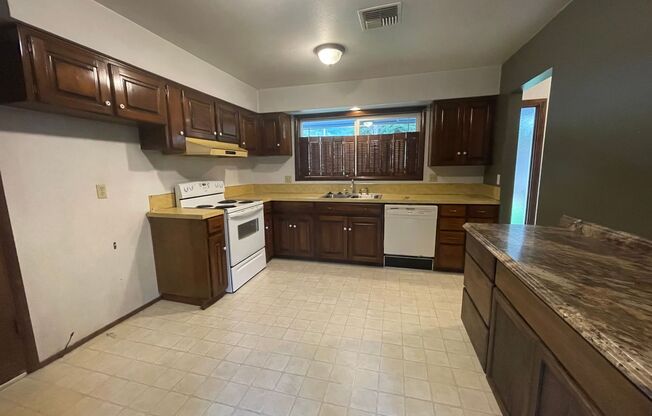 3 Bedroom Home with RV Parking