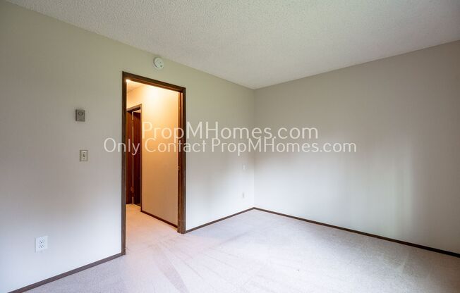 2 beds, 1 bath, $1,399