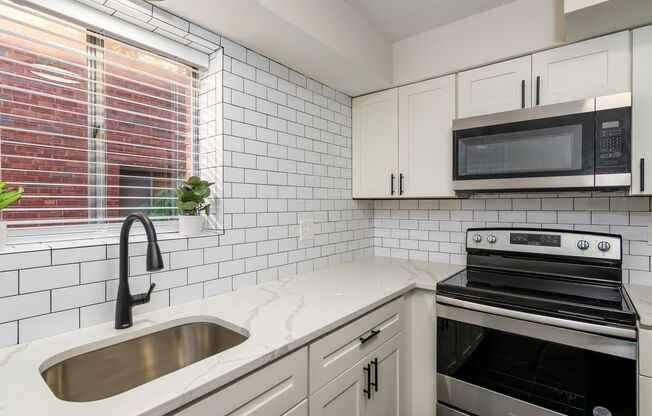 Lindenwood Heights Apartments