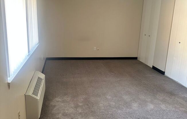 Studio, 1 bath, 460 sqft, $900, Unit 210N