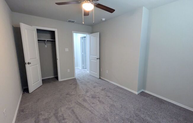 3 beds, 2.5 baths, $1,695