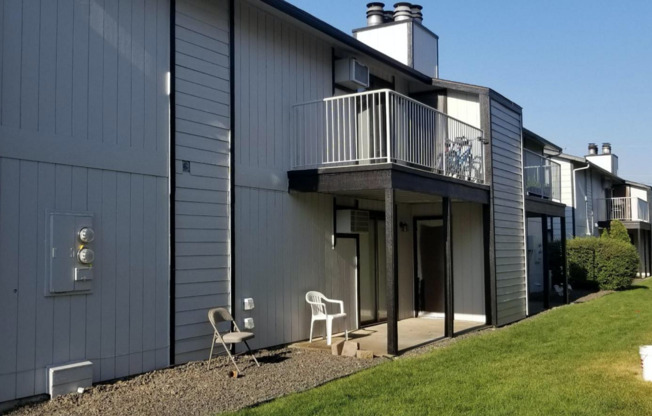 1 bed, 1 bath, 800 sqft, $1,100, Unit 2