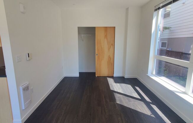 Studio, 1 bath, 362 sqft, $1,550, Unit 104