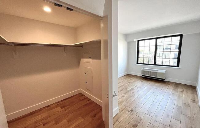 2 beds, 2 baths, $4,800, Unit 5-A