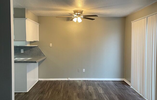 2 beds, 1.5 baths, 850 sqft, $1,075, Unit 1104