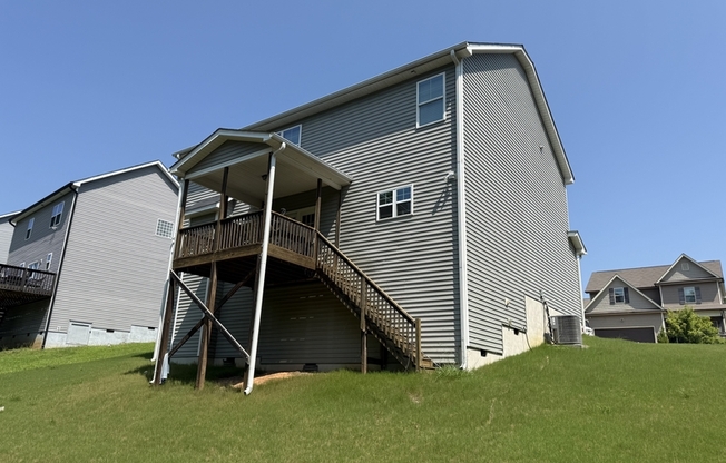 213 LANIER PL