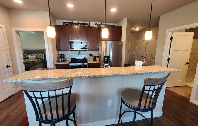 2 beds, 2 baths, 1,161 sqft, $1,795, Unit 124-221