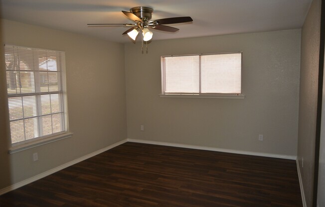 Great Updated Home Close to I20