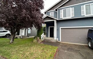 Beautiful 4 bd 2.5 bath w/ 2-car Garage Home in Puyallup!