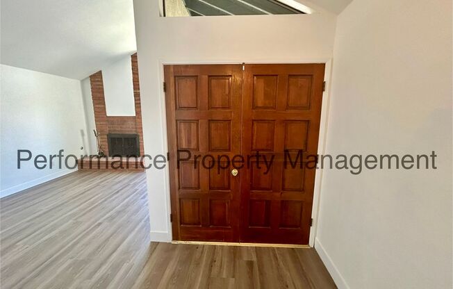 Stunning 3 Bed/2 Bath Split Wing Home w/ RBP & Security Deposit Alternative Option