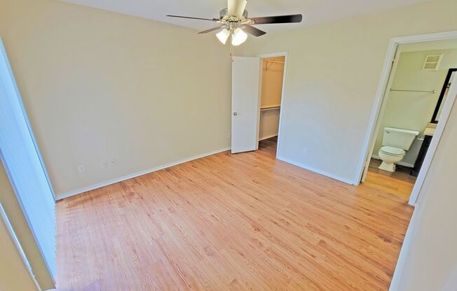 2 beds, 2 baths, 1,002 sqft, $1,731
