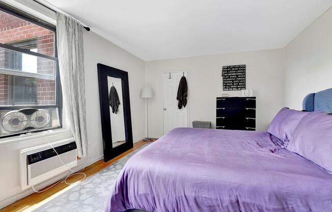 1190 E 53 ST