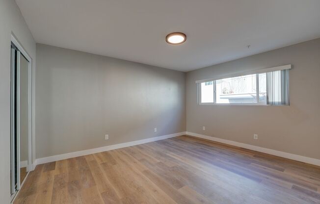 3 beds, 3 baths, 1,070 sqft, $4,095, Unit 101