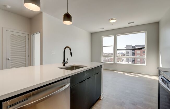 2 beds, 1 bath, 775 sqft, $1,865, Unit 506